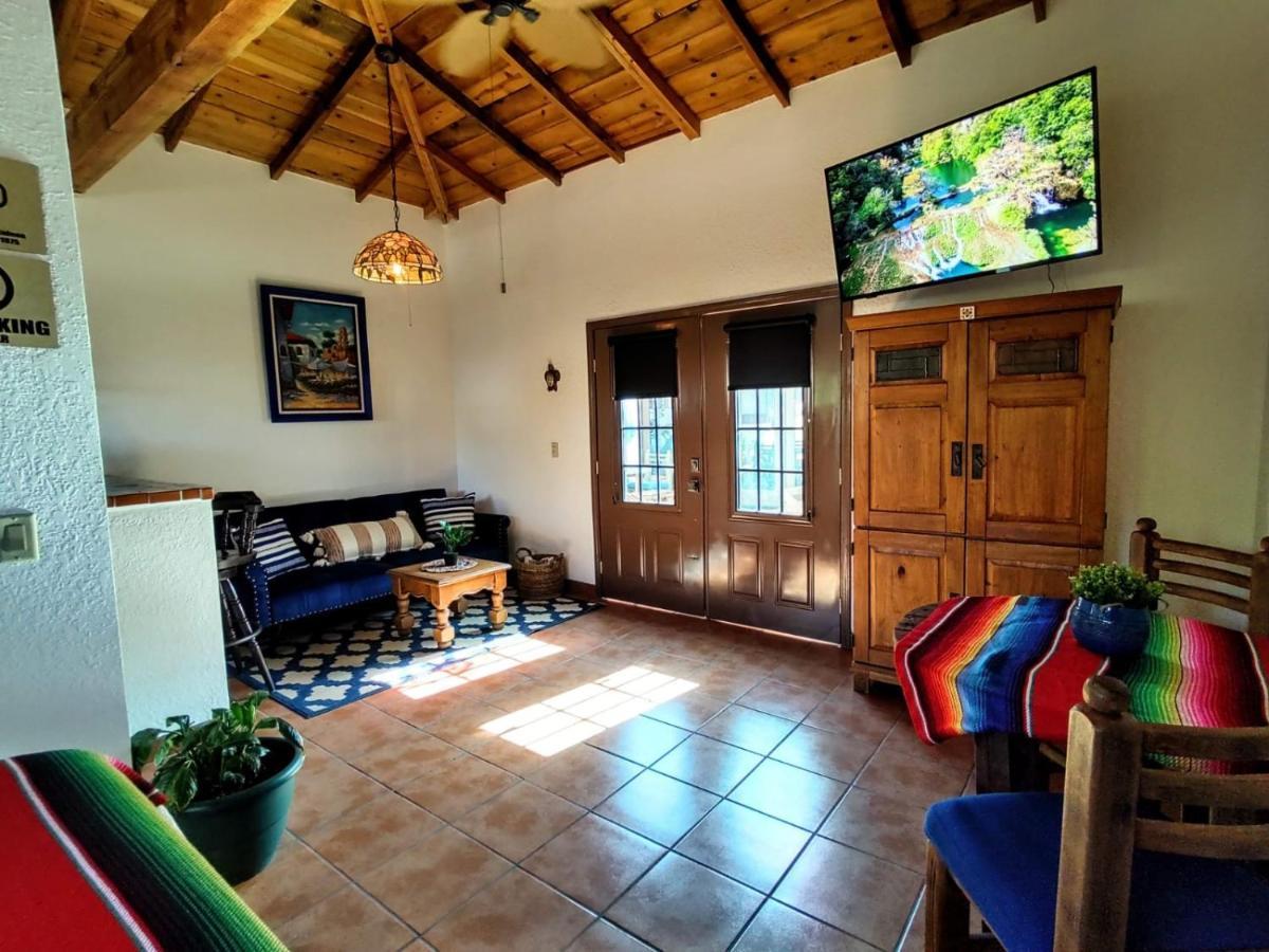 Hacienda El Galeon Apartment เอนเซนาดา ภายนอก รูปภาพ
