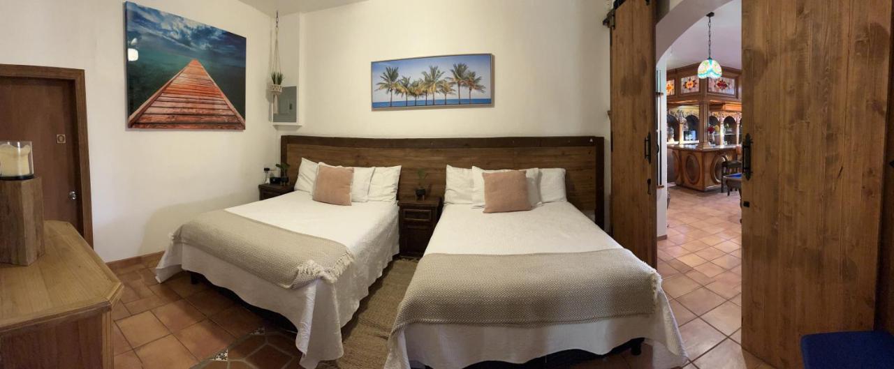 Hacienda El Galeon Apartment เอนเซนาดา ภายนอก รูปภาพ